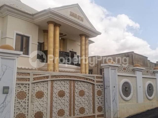 Rent 4 Units Of 2 Bedroom Flat in Ibadan Oyo 3MTKS | PropertyPro Nigeria
