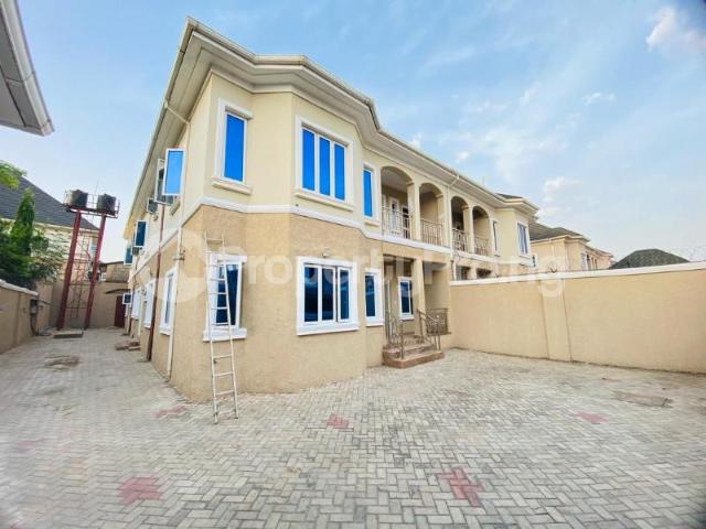 Rent 5 Bedroom Semi Detached Duplex With Bq in Life Camp Abuja 6MTEH | PropertyPro Nigeria