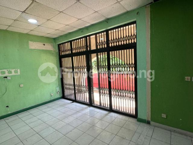 Rent 5 Bedroom Semi Detached House in Lekki Phase 1, Lekki Lagos 6NCGR | PropertyPro Nigeria