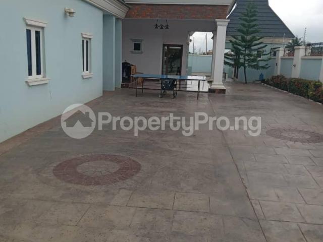 Rent 6 Bedroom Bungalow in Ibadan Oyo 8LWCL | PropertyPro Nigeria