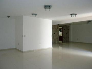 RENTA VENTA CASA ZIBATA 4 RECAMARAS CERCA ANAHUAC