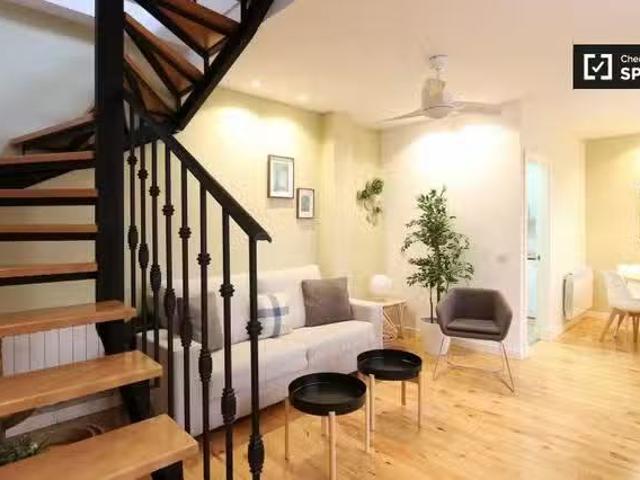 Barato Amplio apartamento de 1 dormitorio en alquiler en Centr.