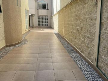 Renta&apos  Venta Casa en Magisterial Vistabella