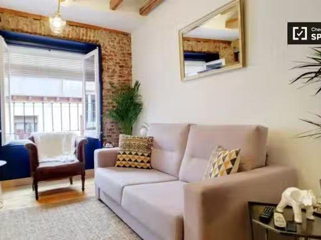 Bonito Apartamento de 2 dormitorios en alquiler en Embajadores.