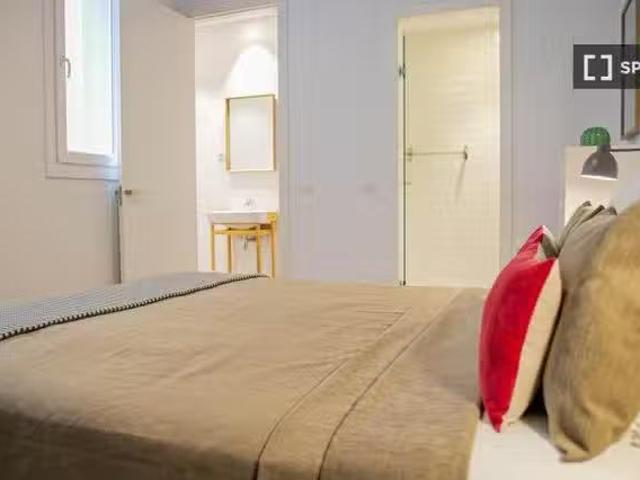 ¡Oferta! Apartamento de 2 dormitorios en alquiler en Justicia.