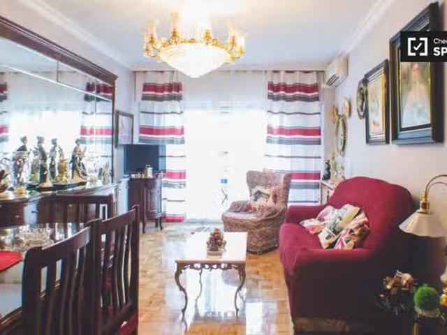 Barato Apartamento de 3 dormitorios con aire acondicionado en.