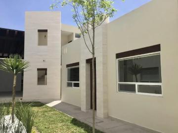 Renta bonito departamento ejecutivo, en Col. Estrella