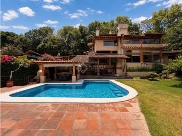 RENTA | CASA DE ESTILO MEXICANO CON VISTA AL LAGO | COPORITO