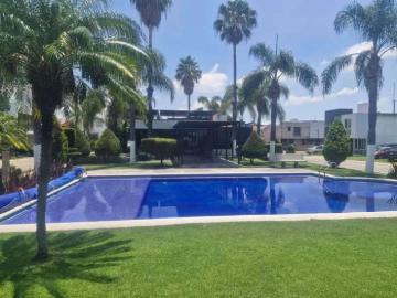Renta casa en Nueva Galicia Fracc Mallorca