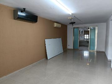 Renta, Casa en Residencial Pensiones, Con Salón Independiente