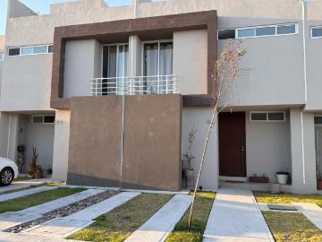RENTA CASA EN ZAKIA CONDOMINIO ALTAIRA TIGRIS