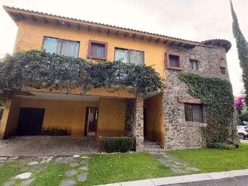 Renta casa estilo Toscana, Fracc La Querencia, Zerezotla. Cholula