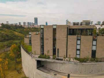 Renta de townhouse amueblado en Cluster 10 10 10 Lomas de Angelopolis