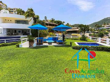 Renta de Casa Cad Marina Brisas Villa Turquesa. Albercas, Jardín, Cascadas en Fraccionamiento Marina Brisas, Guerrero