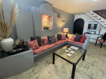 Renta de Casa con 2 habitaciones y Amueblada en Av. Bellavista, Col. Centro, Coatzacoalcos, Ver