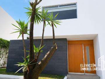 Renta de Casa con Jardin, Paseo del Anahuac, Lomas de las Palmas, Huixquilucan, Estado de M?xico