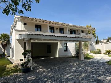 RENTA DE CASA DENTRO DE PRIVADA EN LA PROVIDENCIA EN METEPEC
