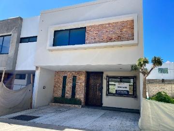 RENTA DE CASA EN ATMÓSFERA CERCA GALERÍAS SANTA ANITA