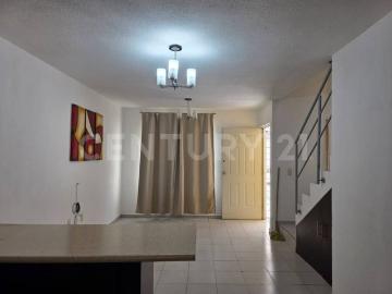 RENTA DE CASA EN COLINAS DE PLATA