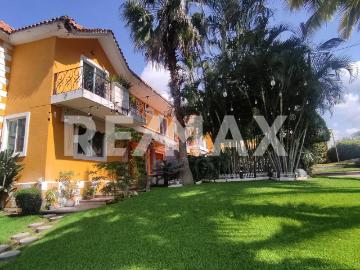 Renta de casa en el Fracc. Santa Fe, Cuernavaca, Morelos. Clave 5920