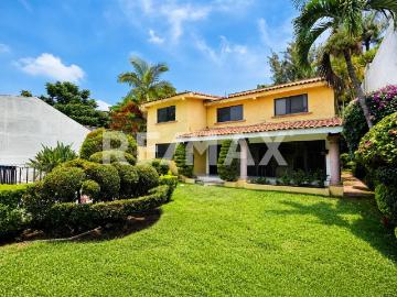 Renta de casa en la Col. Acapatzingo, Cuernavaca, Morelos. Clave 6294