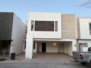 Renta de Casa en Los Viñedos, Torreón: Comodidad y Espacios Amplios