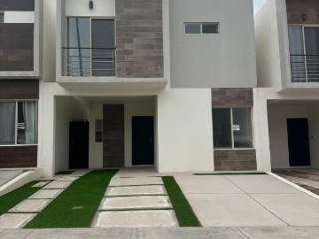 RENTA DE CASA EN ZONA MONTEVERDE CERRADA DE MALAGA CUENTA CON CASA CLUB EL FRACC