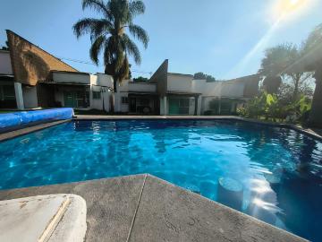 RENTA DE CASA LOFT EN CONDOMINIO. AMUEBLADA OAXTEPEC, MORELOS
