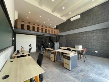 Renta de Local Comercial de 74.08 m2 con Mezzanine
