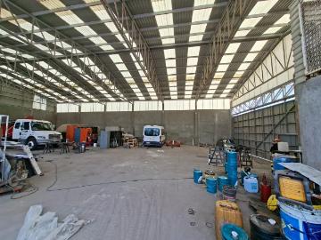 RENTA DE NAVE INDUSTRIAL DE 1300 M2