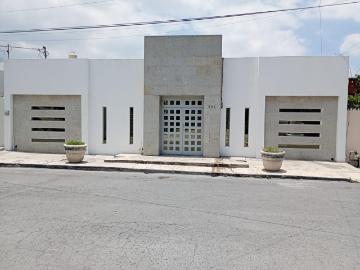 RENTA DE OFICINA MITRAS CENTRO