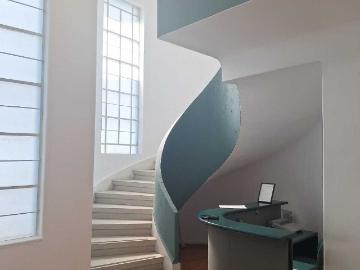 Renta de piso de oficinas sobre avenida patriotismo 8 cubiculos
