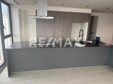 Renta Departamento con balcón en Blvd. Palmas Hills, Valle de las Palmas, Huixquiluca, Edo. Méx