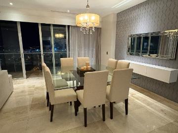 Renta en las Country Towers Semi Amueblado