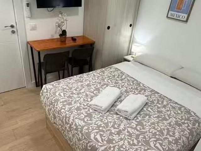 ¡Recién llegado! Estudio en Calle de Godella, Villaverde