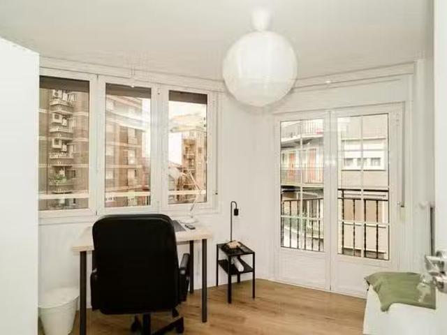 ¡En alquiler! Habitación en Avenida de Valencia, Delicias