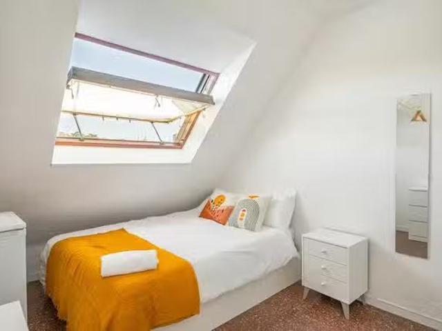 ¡Recién llegado! Habitación en Avenida de Valladolid, Casa de.