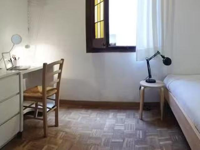 Acogedor Habitación en Avinguda Diagonal, Eixample