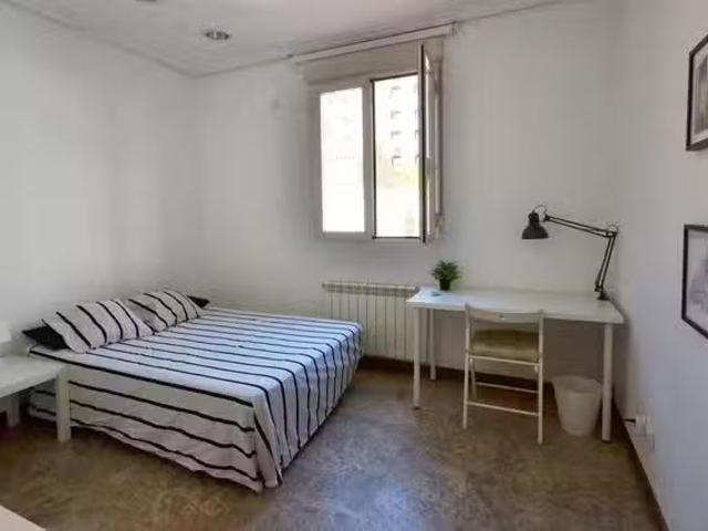 Barato Habitación en Calle de Alberto Aguilera, Arapiles