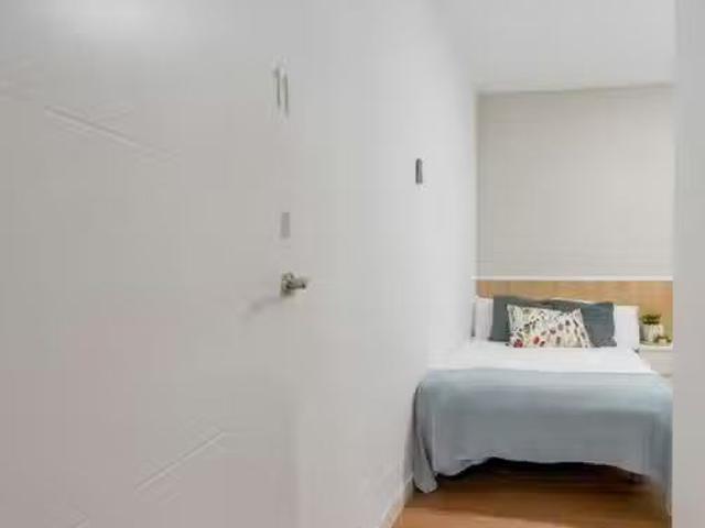 Acogedor Habitación en Calle de Alejandro González, Fuente del.