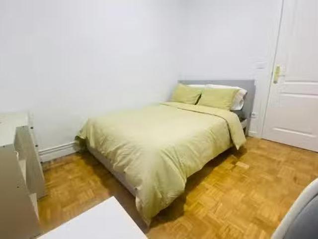 ¡Recién llegado! Habitación en Calle de Goya, Goya