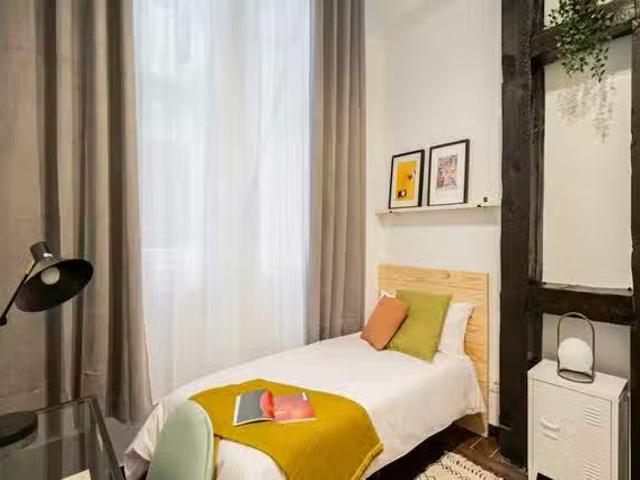 Nuevo Habitación en Calle de la Ballesta, Centro