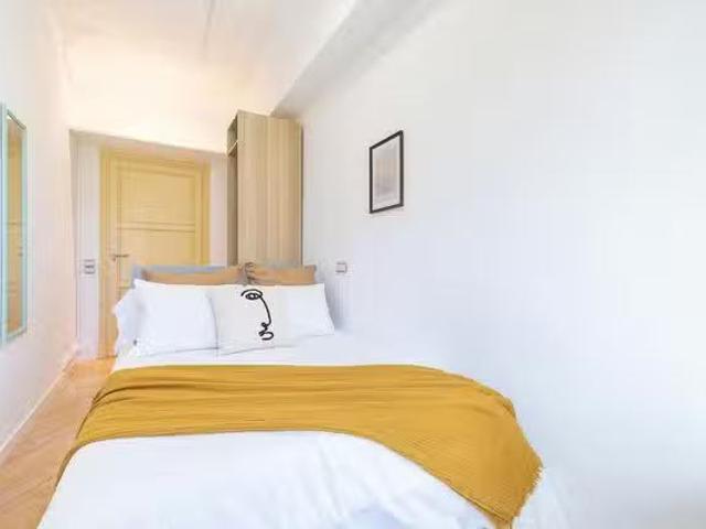Bonito Habitación en Calle de la Princesa, Argüelles