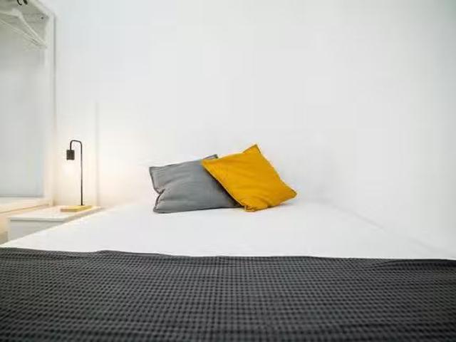 Bonito Habitación en Calle de los Caños del Peral, Palacio
