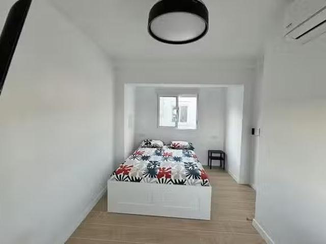 ¡Renta! Habitación en Calle Jaime Segarra, Carolinas Altas