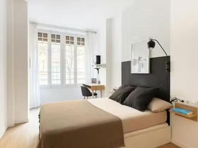 Bonito Habitación en Calle Salamanca, Gran Vía