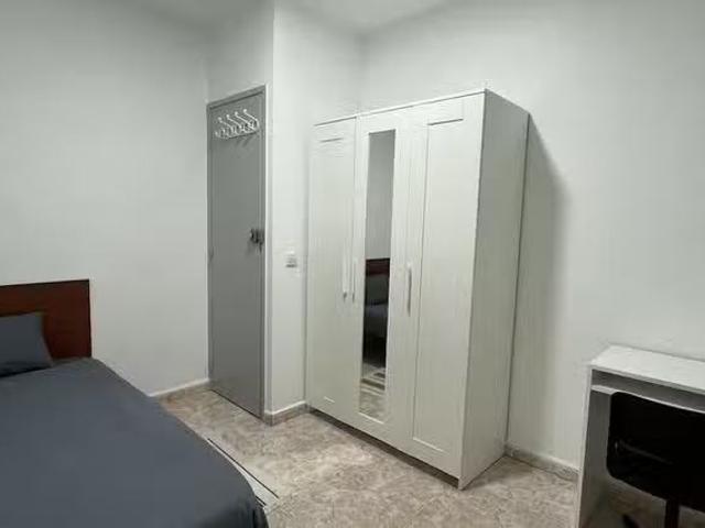 Encantador Habitación en Carrer de Corretger, Ciutat Vella