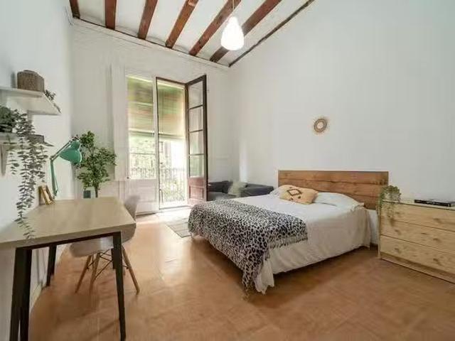 ¡Recién llegado! Habitación en Carrer de la Unió, El Raval