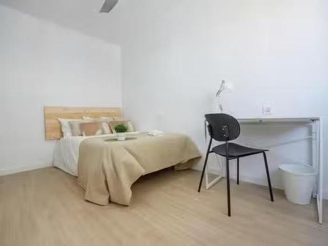 ¡En alquiler! Habitación en Carrer de la Vila de Muro, Benimac.