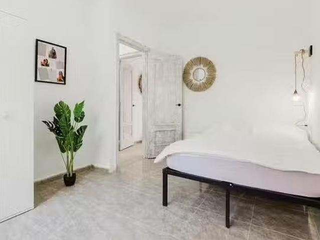 Encantador Habitación en Carrer de la Indústria, Camins al Grau